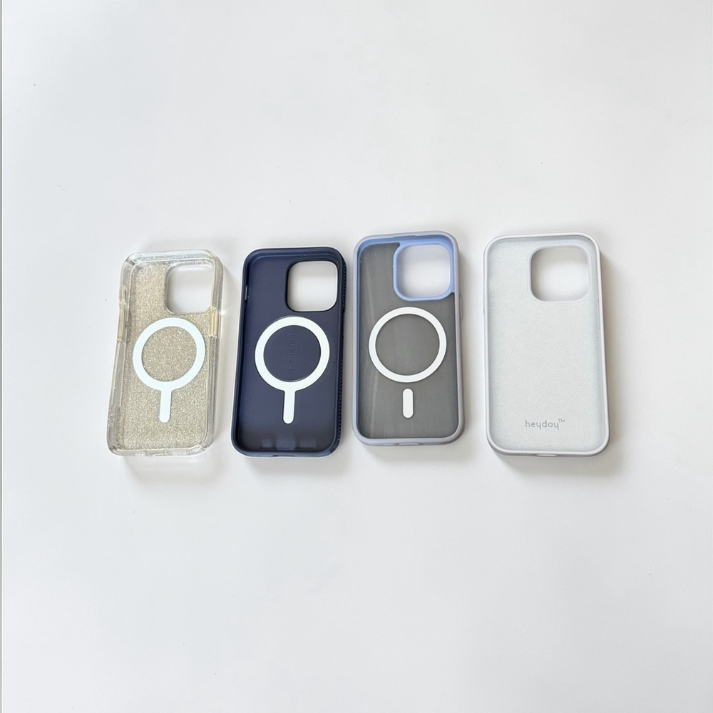 4 iPhone 14 Pro phone cases - Picture 3 of 5
